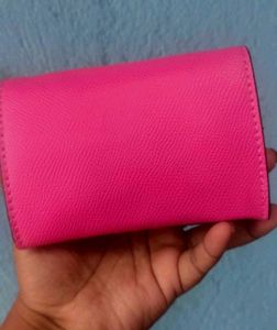 Oriflame Vanaty Wallet On Chain