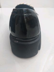 Vendor Women Black Casual Loafers