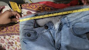 Men&#39;s Jeans