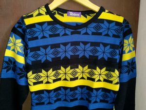 Patterned Knit top for women