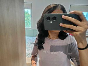 Lavender Graphic T-Shirt – Casual & Comfy
