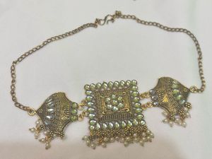 Choker and earring set
