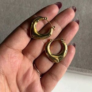Anti-tarnish Golden Hoops