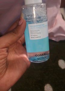 COSRX Low pH Niacinamide Cleanser