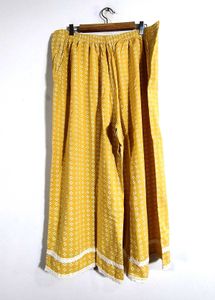 Gold Printed Kurta Set (Women&#39;s)