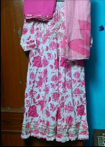 beautiful party wear umbrella kurti pant Dupatta