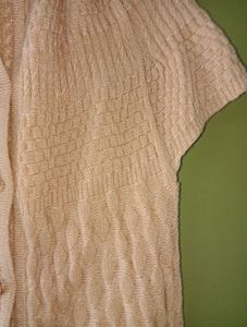 Sleevless Sweater