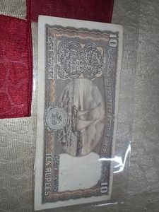 Rare Old 10 Rs Note Signed By S . Venkatramanan
