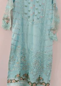 Elegant Pakistani Embroidered Suit Set