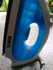 Steam Iron/ Press
