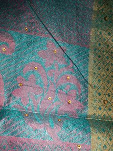 Elegant Floral Pattern Saree