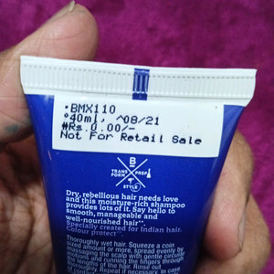 Combo of Kozicare skin whitening cream, trial product of bblunt Intense moisture shampoo, fragrance and beyond perfume