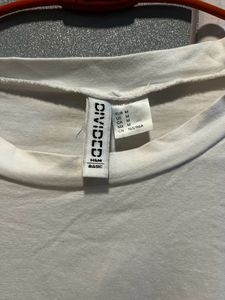 H&amp;M White Crop Tshirt 💕