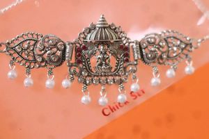 Silver Tone Jewelry Set