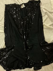🪩Black Sequin Top 🪩