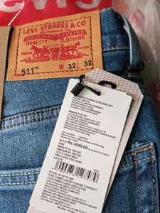 We supply original branded Levi&#39;s jeans