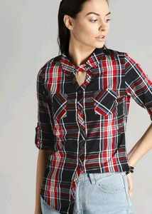 Plaid Casual Shirt in Size-S