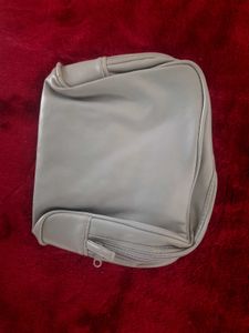 Gulf Air Toiletries Bag