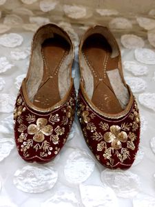 Traditional Embroidered Juttis