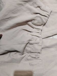 Elegant Beige Capri Pants