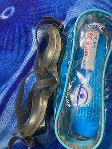 Swimming goggle