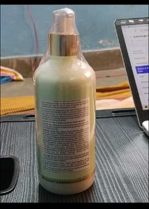 St.Botanica Tea Tree Shampoo