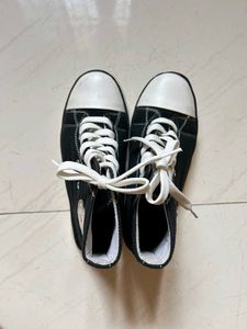 Casual Shoe