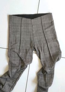 High Waisted Skinny Checked Jeggings