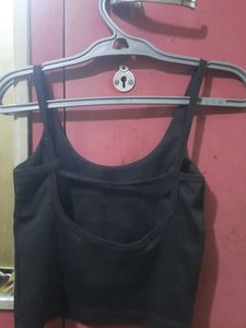 Black Sleeveless Crop Top