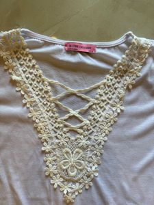 Sr Store Exclusive Tshirt With Laces Size S