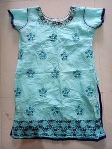 Elegant Blue Embroidered Kurta