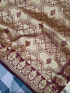 Burgundy &amp; Gold Patterned Sari
