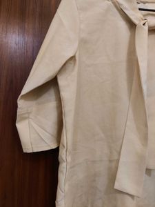 Tie-up Neck Solid Top