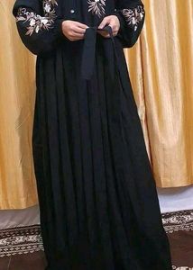 Beautiful Embroidery Work Abaya