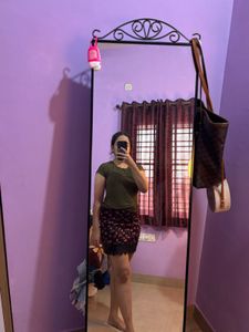 Floral Mini Skirt with Lace Trim-M sized