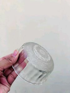 2 Glass Bowls 🥣