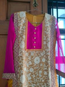 Kurti Set With Chunni , pajama