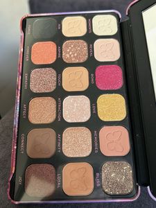 Maliao Butterfly Dance Eyeshadow Palette