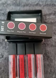 Eye Shadow Pallet &amp; Mini Lipstick Set Of 4