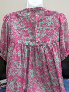 Pink Floral Printed Top💗💚💗