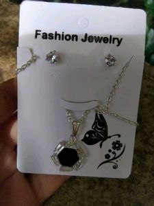 Neclace