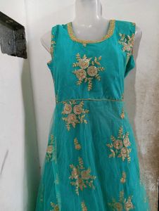 Beautiful Gown👗 For Girls