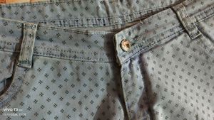 Low rise jeans