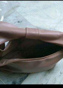 MyGlamm Bow Bag