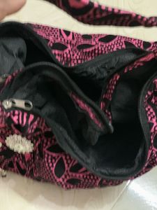 Pink &amp; Black Leafy Hobo Bag