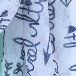 Stylish Scarves & Stoles