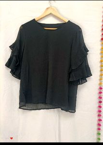 🇳🇿💫♥️ Elegant Black Ruffle Sleeve Top