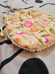 Embroidered Potli Pouch