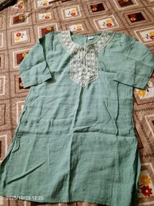 Embroidered Green Kurta