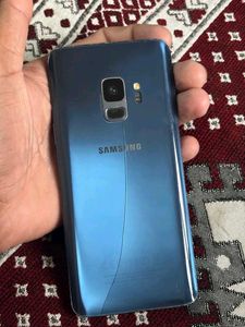 Samsung S9 Curve Display...